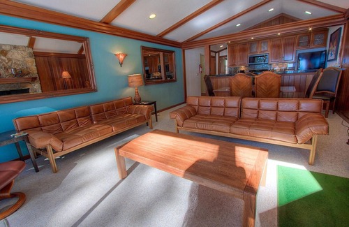 Brockway Condominio | Brockway Beachside Bungalo 3 Bedroom Home by RedAwning