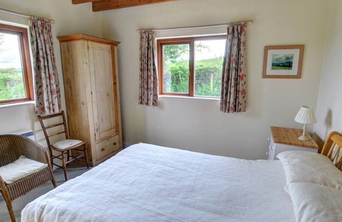 Llanfyrnach Casa | Sentado en su propio gran jardín cerrado, el bungalow adosado de 2 dormitorios cerca de Cardigan es