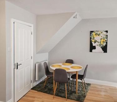 Trim Apartamento | Brogans Apartments