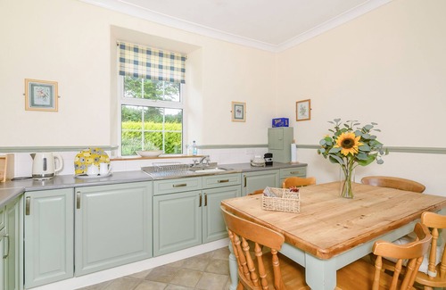 Okehampton Cabaña | BROKAN @ FOURWINDS, family friendly, with open fire in Okehampton
