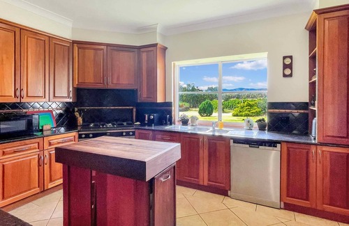 Broke Casa | Broke in the Vines - 6 bedroom farmhouse on working vineyard