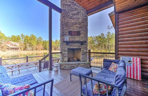 Hochatown Casa | Broken Bow Cabin with Hot Tub and Game Room!