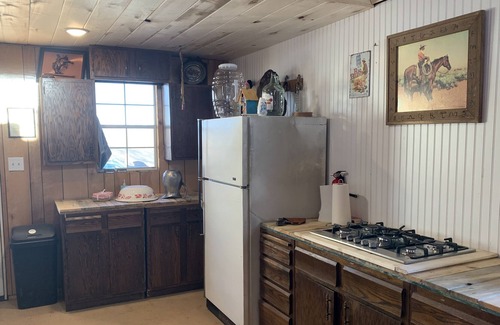 Lewis Apartamento | Broken Yoke Cowboy Bunkhouse