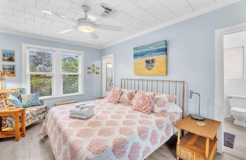 Tarpon River Casa | Bromeliad Bungalow - Downtown Cottage