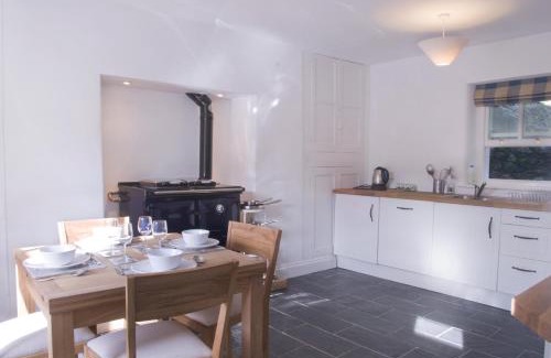 Llanwrtyd Wells Casa | Bronfelin & Troed-y-Rhiw Holiday Cottage