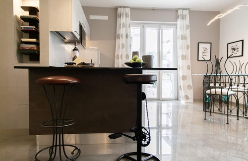 Nizza Monferrato Apartamento | Bronze Apartment at the Rotunda. An elegant nest for your vacation as a couple.