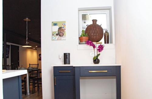 Bronzeville Condominio | Bronzeville Bungalow, Gated Private-entrance, Minutes to South Loop & Hyde Park