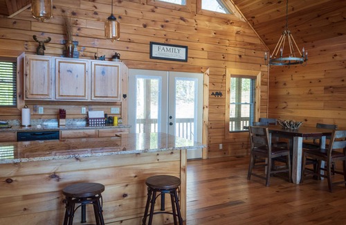 Bryson City Cabina | Brooke's Place * Deep Creek Area * - * Nueva cabina de lujo *