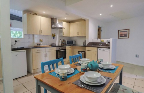 Broadwindsor Cabaña | Brookfield Lodge, BEAMINSTER