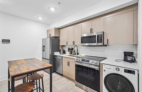 Brookland Cama Y Desayuno | Brookland Unit : Close to Coffee | Shops