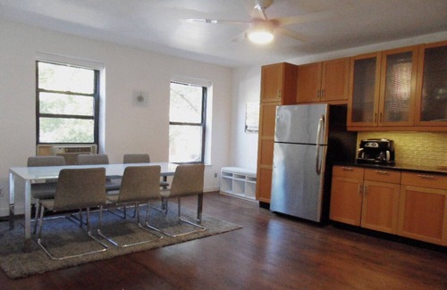 Boerum Hill Casa | De Brooklyn Mejor 3BR renovado dúplex con jardín.