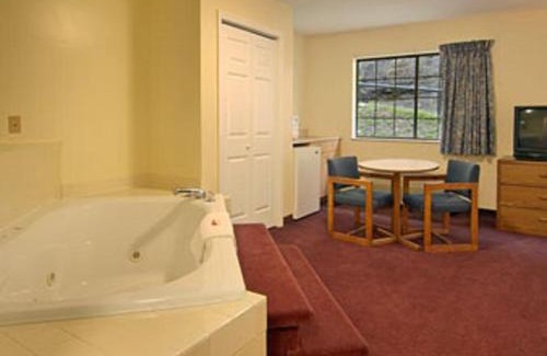 Inez Hotel | Brookshire Inn