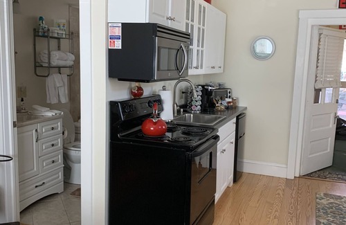 Berkeley Springs Cabaña | Brookside Cottage is a beautiful open concept doll house stay for two.