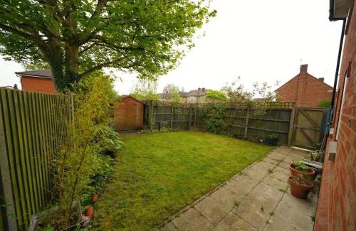 Abbots Langley Apartamento | Broomfield Nook - 2 Bed Ground floor Maisonette close to Harry Potter studio tour