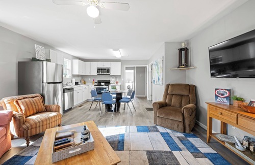 Covington Casa | Brothers bond 3bed 2bath, short walk to the square