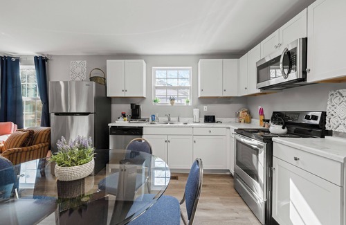 Covington Casa | Brothers bond 3bed 2bath, short walk to the square