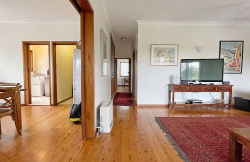 Broulee Casa | Broulee Pet Friendly Coastal Delight
