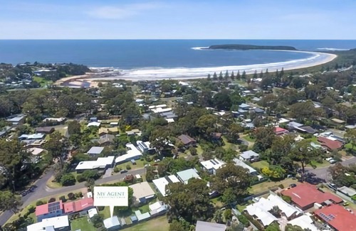 Broulee Cabina | Classic 1 bedder surf shack