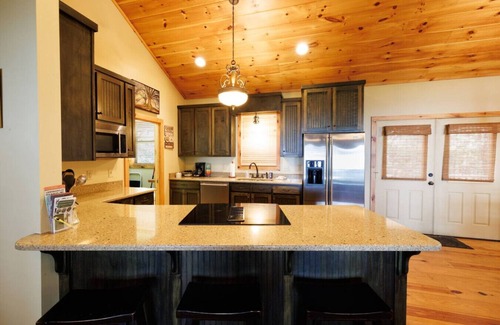 Mentone Cabina | Brow Bella- Mountain Views & Hot Tub