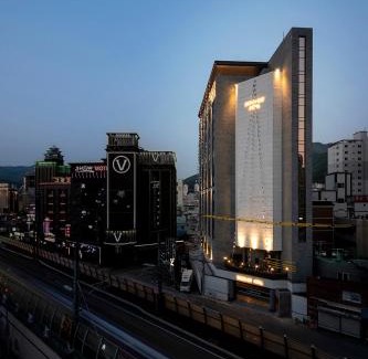 Buk-gu Hotel | Brown-Dot Hotel Gupo