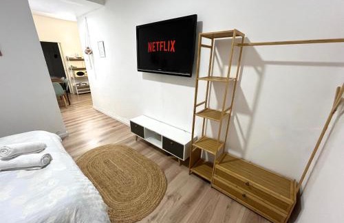Haifa Apartamento | Brown Emerald