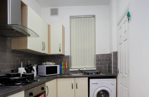 Harehills Casa | Brown House in Leeds