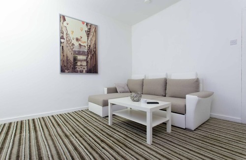 Harehills Casa | Brown House in Leeds