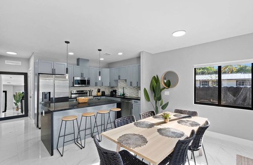 Liberty City Condominio | Brown House