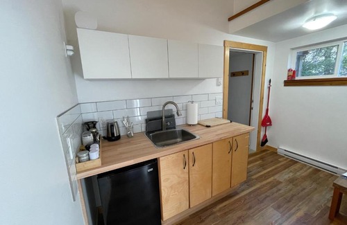 Ucluelet Apartamento | Brown's Beach Guest Suite