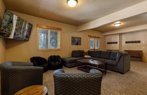 Duck Creek Village Casa | Browning Lodge Retreat