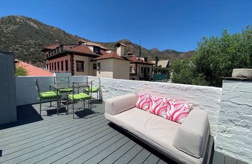 Bisbee Casa | Brownstone Loft Suite-Historic Building in the Heart of Historic Downtown Bisbee