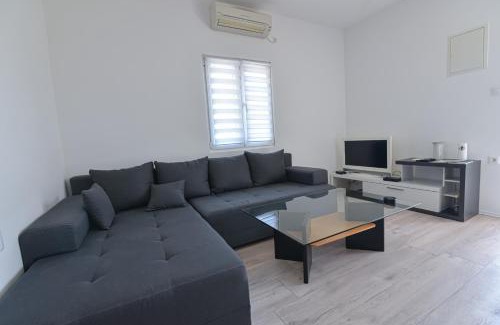 Martina Apartamento | Brseč Villa AnDa s apartmanima i bazenom