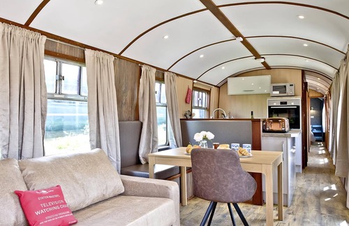 Dawlish Warren Chalet De Esquí | Brunel Boutique Railway Carriage 2