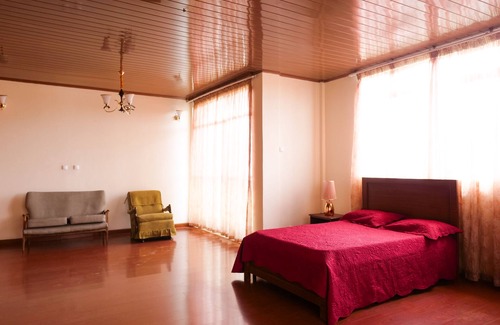 Bole Casa | Brusali Guest House