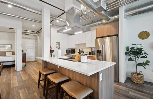 River North Art District Condominio | Brushed & Bold | RiNo Art Lofts