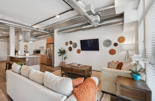 River North Art District Condominio | Brushed & Bold | RiNo Art Lofts