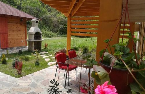 Banostor Casa | Brvnara kraj Dunava Zelena Oaza