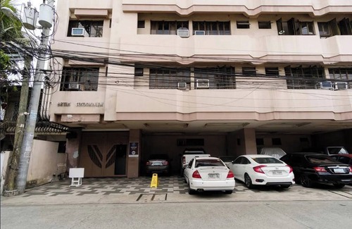 Palanan Apartamento | Bryan Condo Suites Makati near Airport
