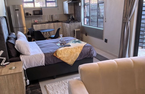 Greater Johannesburg Metropolitan Area Casa | Bryanston Palms Accommodation