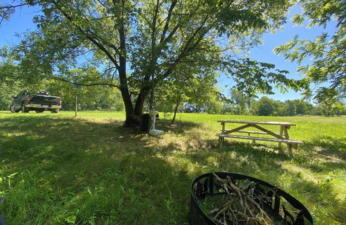 Viroqua Alquiler De RV | Brye’s Bad Axe Ridgetop Campsite
