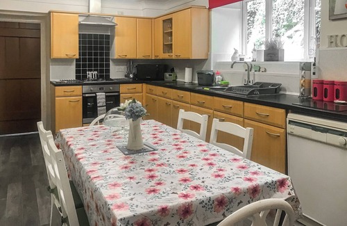 Rhos on Sea Cabaña | Bryn Euryn Cottage - 28135