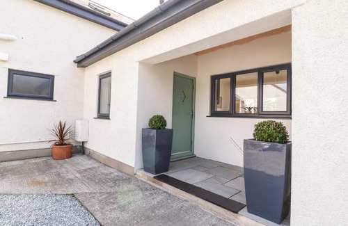 Holyhead Casa | Bryn Meilw