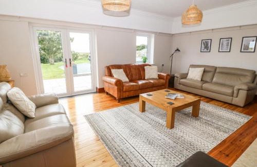 Holyhead Casa | Bryn Meilw