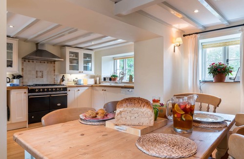 Eglwysbach Cabaña | Desde £ 25 por persona por noche, 2 camas, casa de vacaciones para 4 personas con estufa de leña en Colwyn Bay, Norte