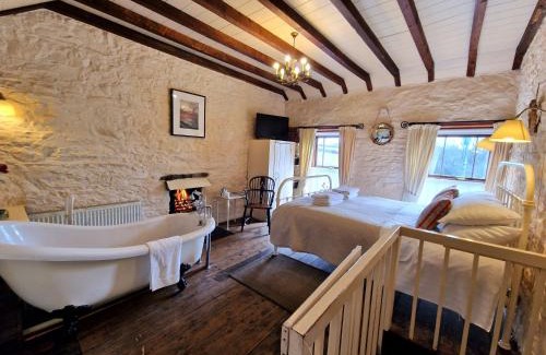 Blaencelyn Casa | Bryn-y-Gof