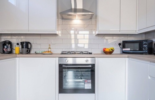 Newport Casa | Brynglas House by Tŷ SA
