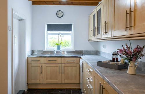 Whitland Cabaña | Bryniago, Clynderwen