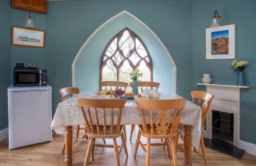 Garndolbenmaen Casa | Brynkir Tower