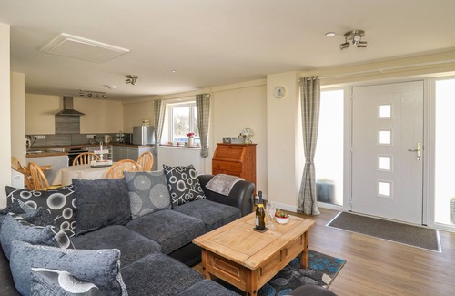 Llanfyrnach Cabaña | BRYNTEG COTTAGE, family friendly, with a garden in Crymych