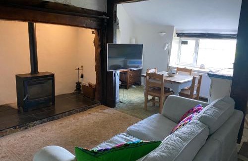 Welshpool Apartamento | Bryntirion Farmhouse Rooms (with bathroom)